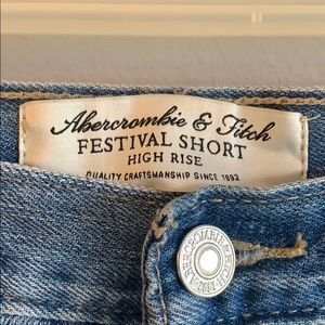 Abercrombie &Fitch Festival shorts high rise